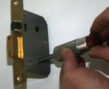 Bradenton City Locksmith Bradenton, FL 941-467-3487 - 9a-locks-change